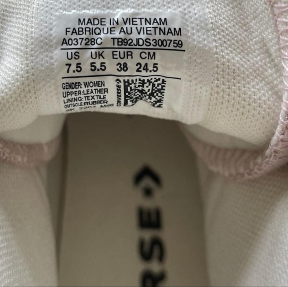 Converse Chuck Taylor All Star Size 7.5 Platform Sneaker Light Pink NWOB - Picture 2 of 4